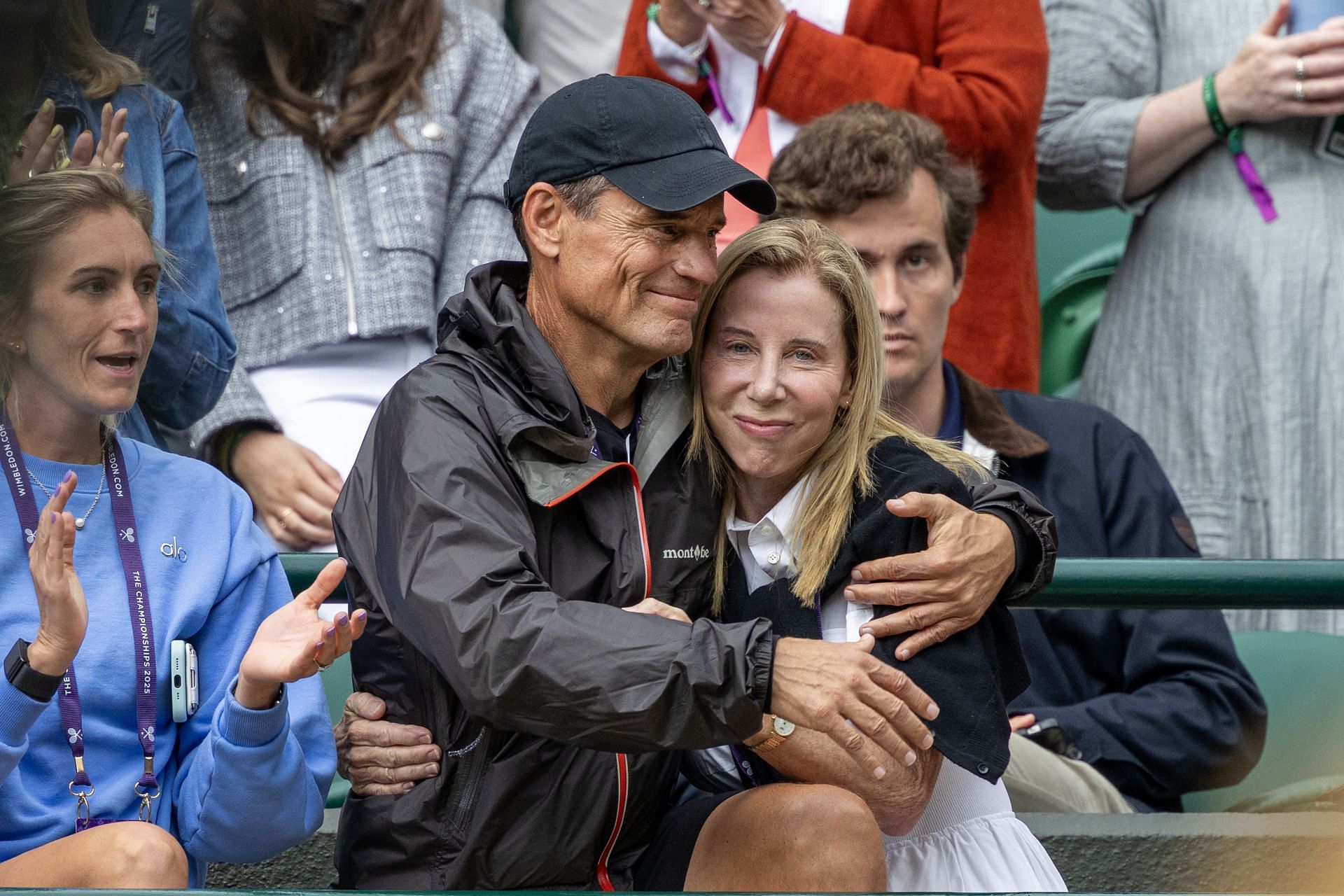 Emma Navarro's parents at The Championships - Wimbledon 2025. - Source: Getty